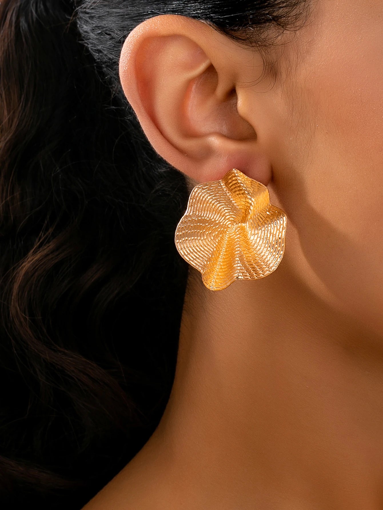 Elara Jewelry™ Crumpled Petal Stud Earrings