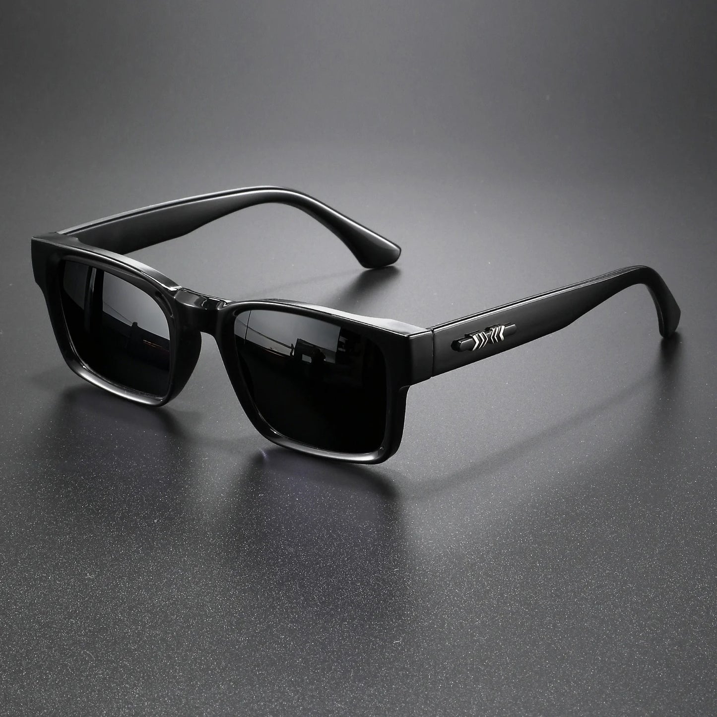 Classic Square Polarized Sunglasses – UV400 Unisex Travel Shades